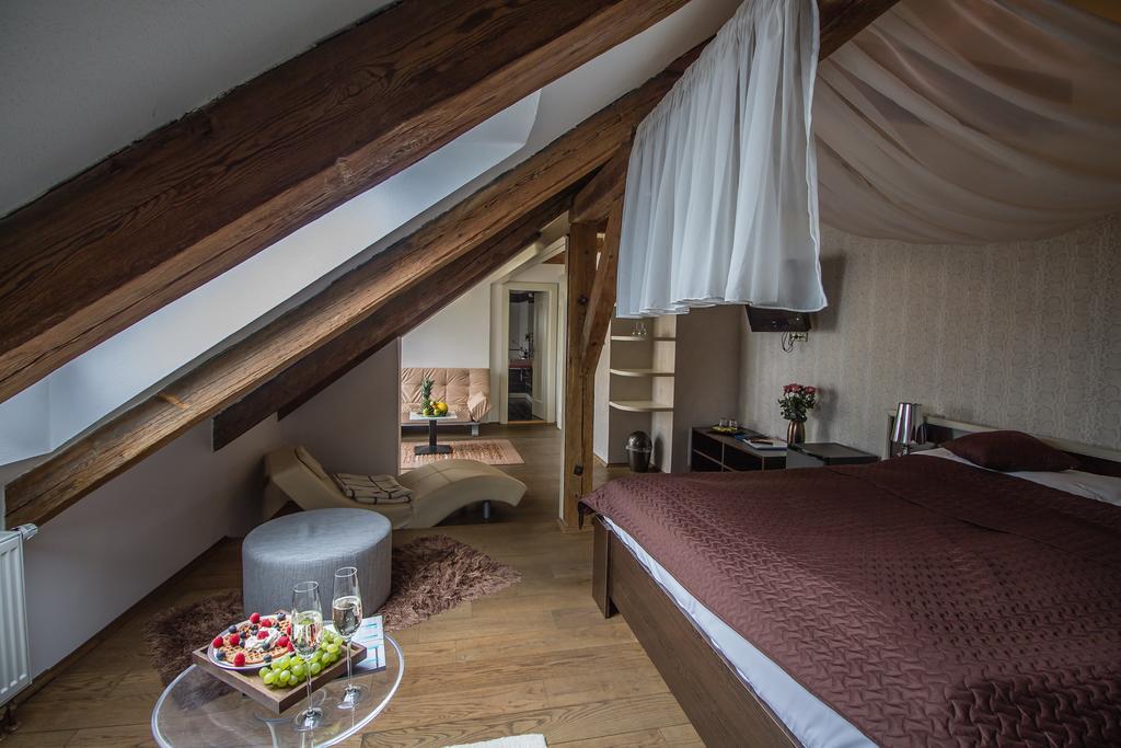 Hotel Peregrin Cesky Krumlov Exterior foto