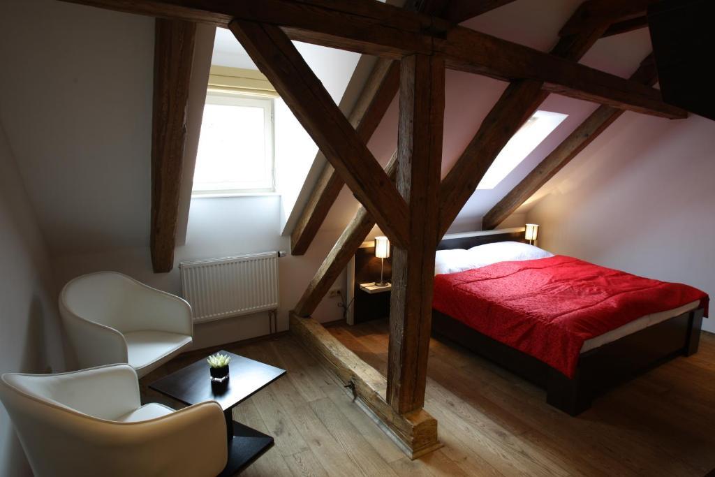 Hotel Peregrin Cesky Krumlov Quarto foto