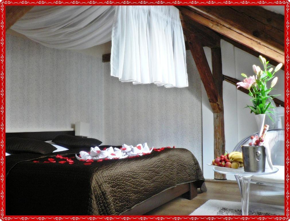 Hotel Peregrin Cesky Krumlov Quarto foto